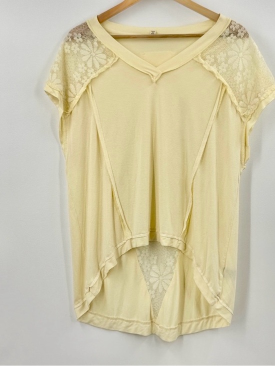 POL Tops - POL Soft yellow high low relaxed fit oversized top lace inserts light yellow